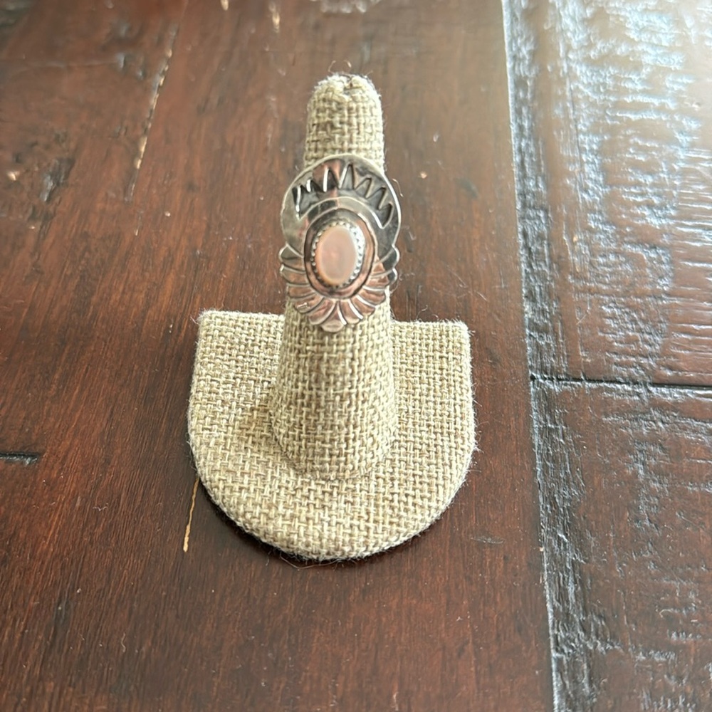 Vintage silver mother of pearl Native American ring